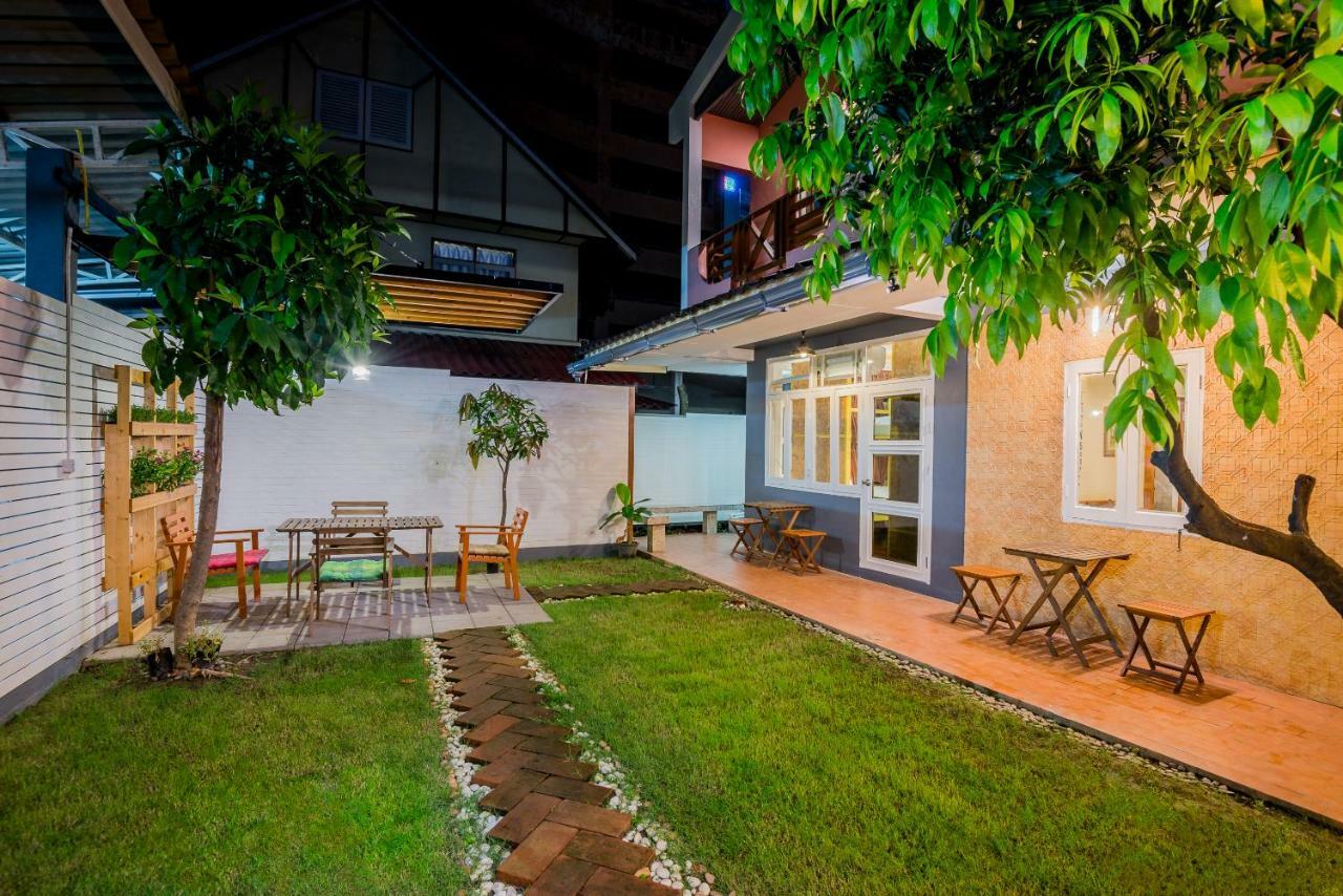 A Pousada T Smy House Banguecoque Exterior foto